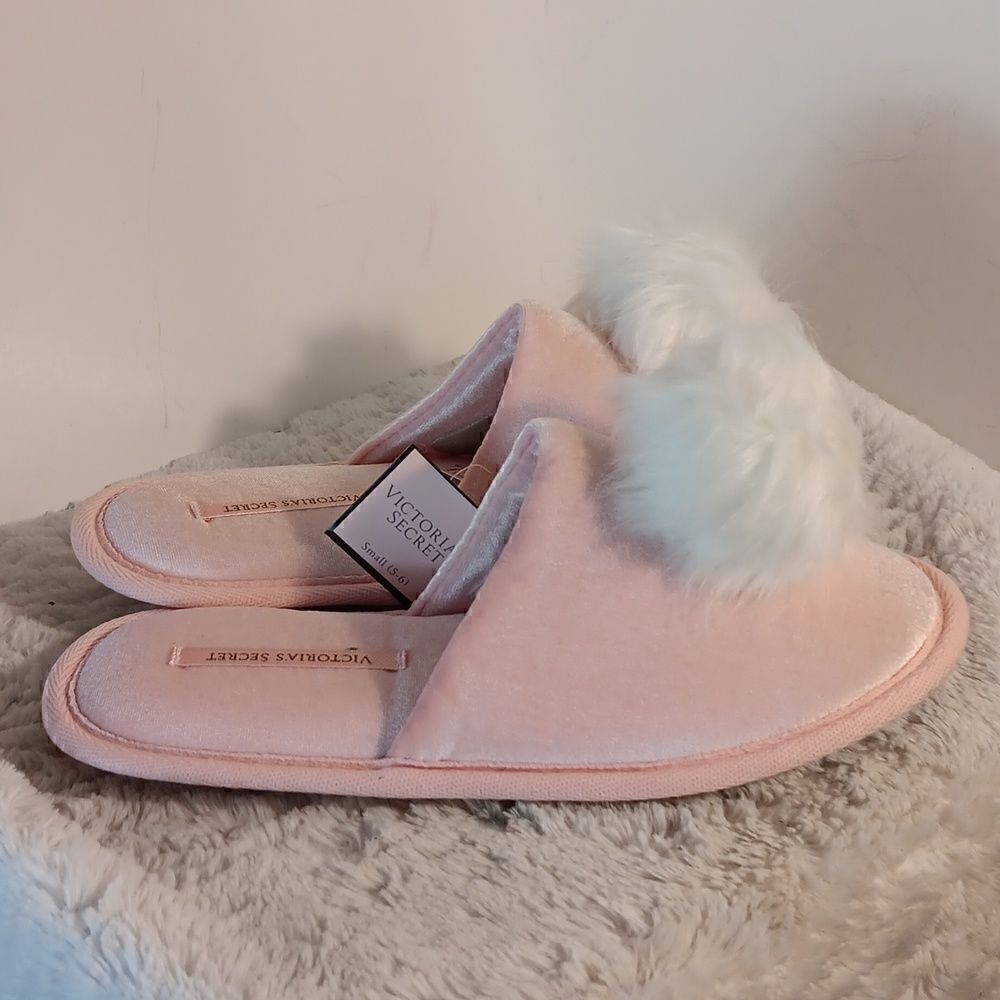 Victoria's Secret Pink PomPom Slide Slippers